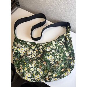 NWOT Baggu Medium Nylon Crescent — Daisies